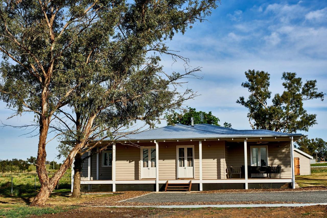 Hotel Goonoo Goonoo Station Tamworth Zewnętrze zdjęcie The former station master's house at the station