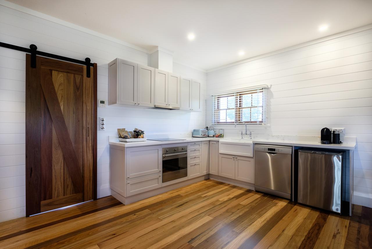 Hotel Goonoo Goonoo Station Tamworth Zewnętrze zdjęcie A modern Australian kitchen